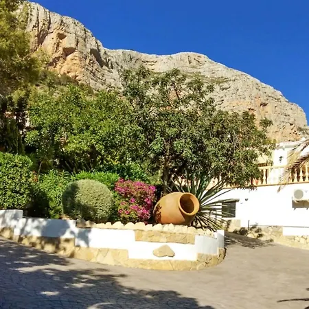 With 5 In Javea, With Wonderful Mountain View, Private Poo *